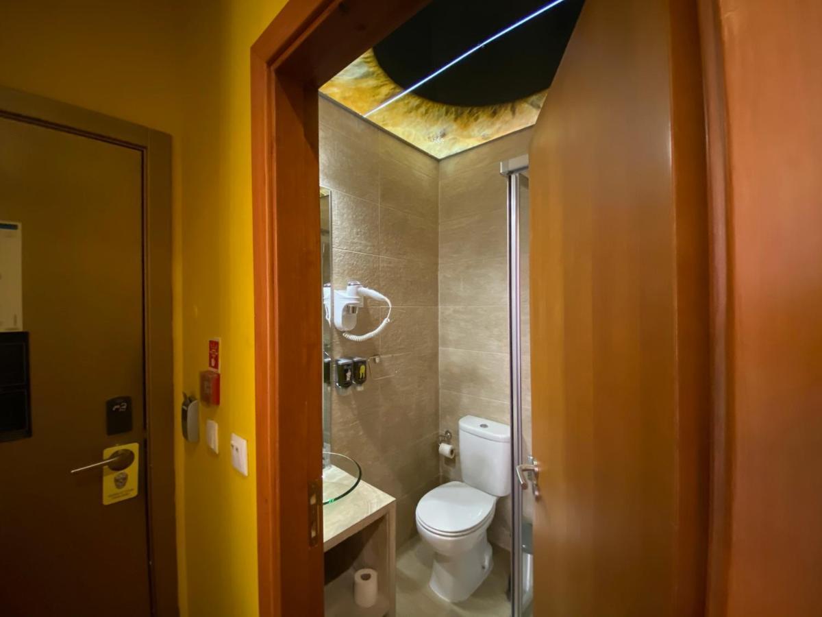 Arty Home In The Heart Of Lisbon , Baixa Chiado Exteriör bild